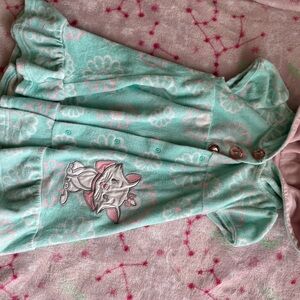 Disney store towel for girl